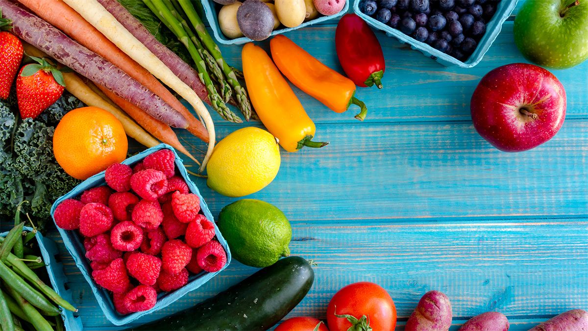 Diez frutas y verduras que ayudan a bajar de peso - Diario Panorama