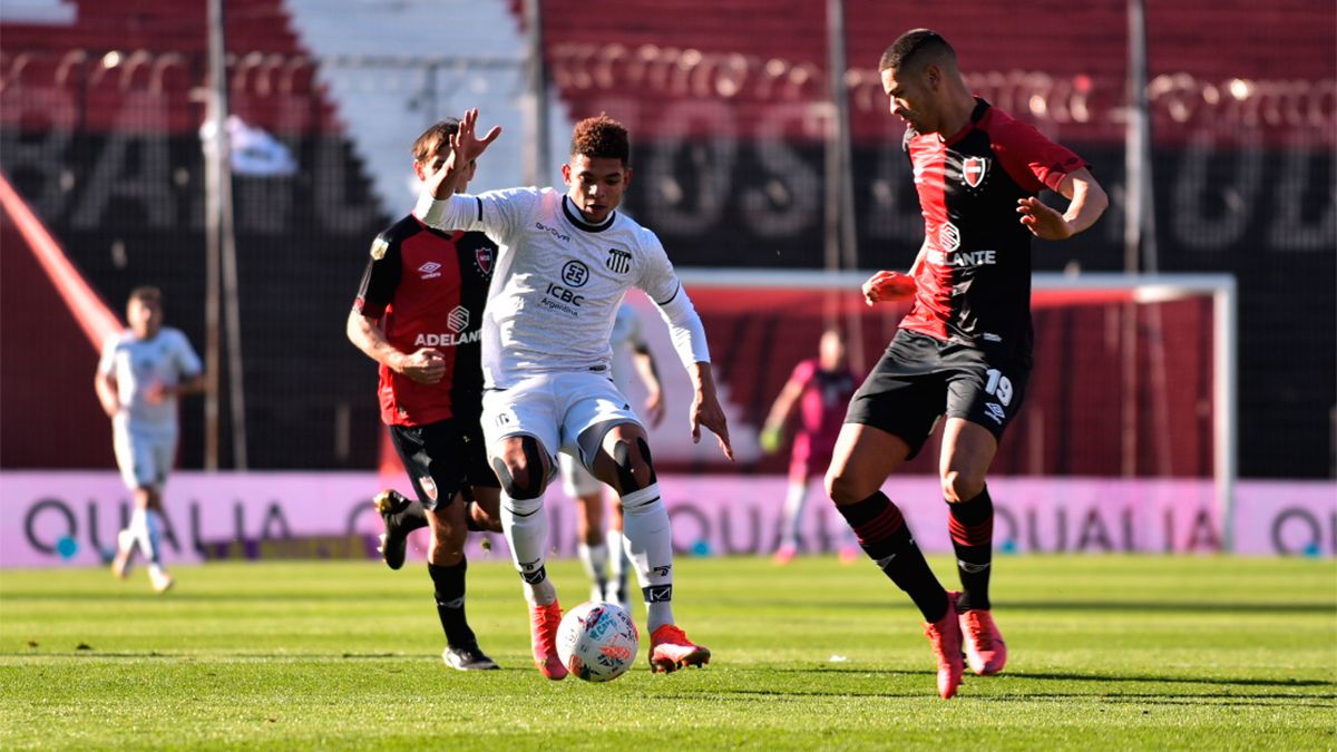 Newell's se lo dio vuelta a Talleres y arrancó la era ...