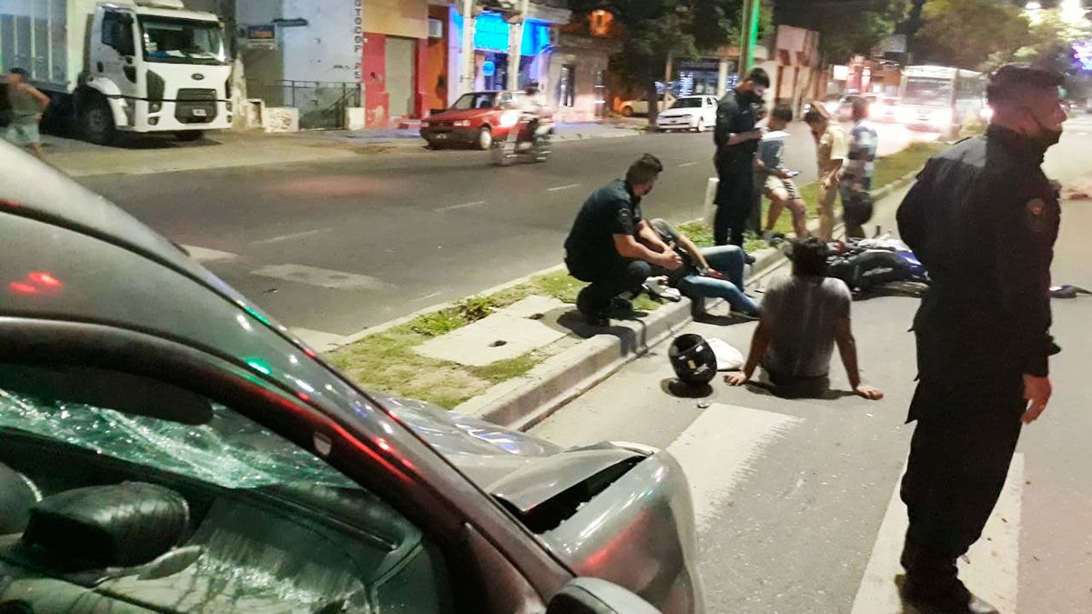 Dos Personas Heridas En El Choque Entre Una Camioneta Y Una Moto ...