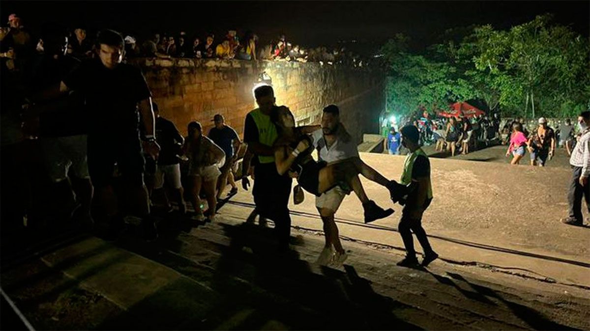 Al menos dos muertos y cuatro heridos en un tiroteo durante un festival en Paraguay thumbnail