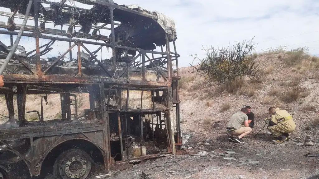 Un Colectivo Se Prendió Fuego Y Causó Pánico Entre Sus Pasajeros Diario Panorama 9327