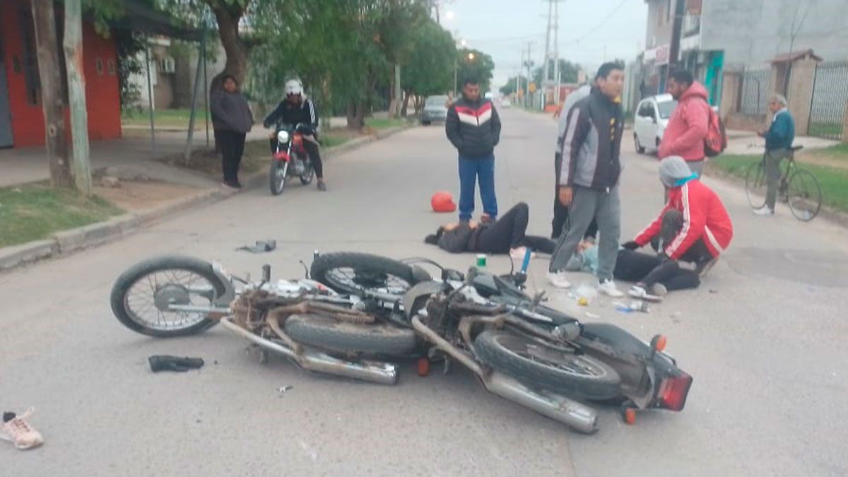 Dos Mujeres Resultan Heridas Al Chocar Las Motos En Las Que Viajaban En