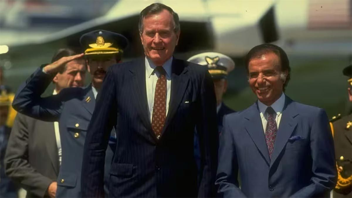 Bush fue recibido por Menem 