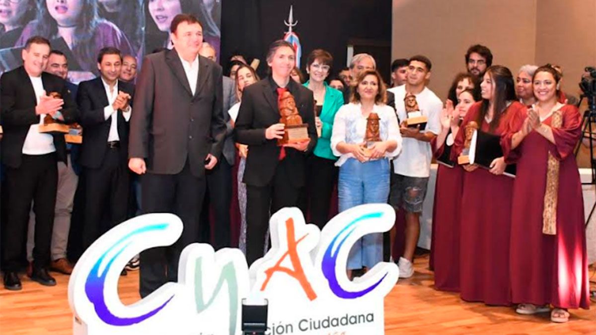 La Intendente Fuentes Recibió Una Distinción En La Entrega De Los