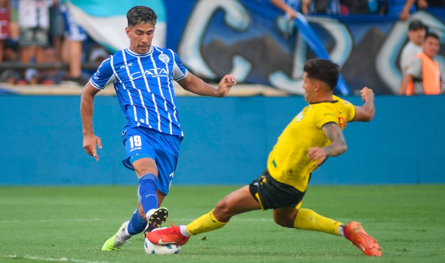 Godoy Cruz Debutó En La Copa De La Liga Con Una Victoria Sobre Defensa Y Justicia Diario Panorama 