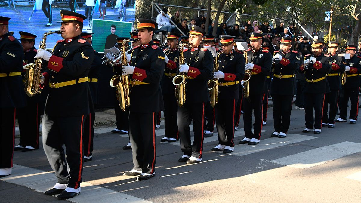 desfile civico militar 