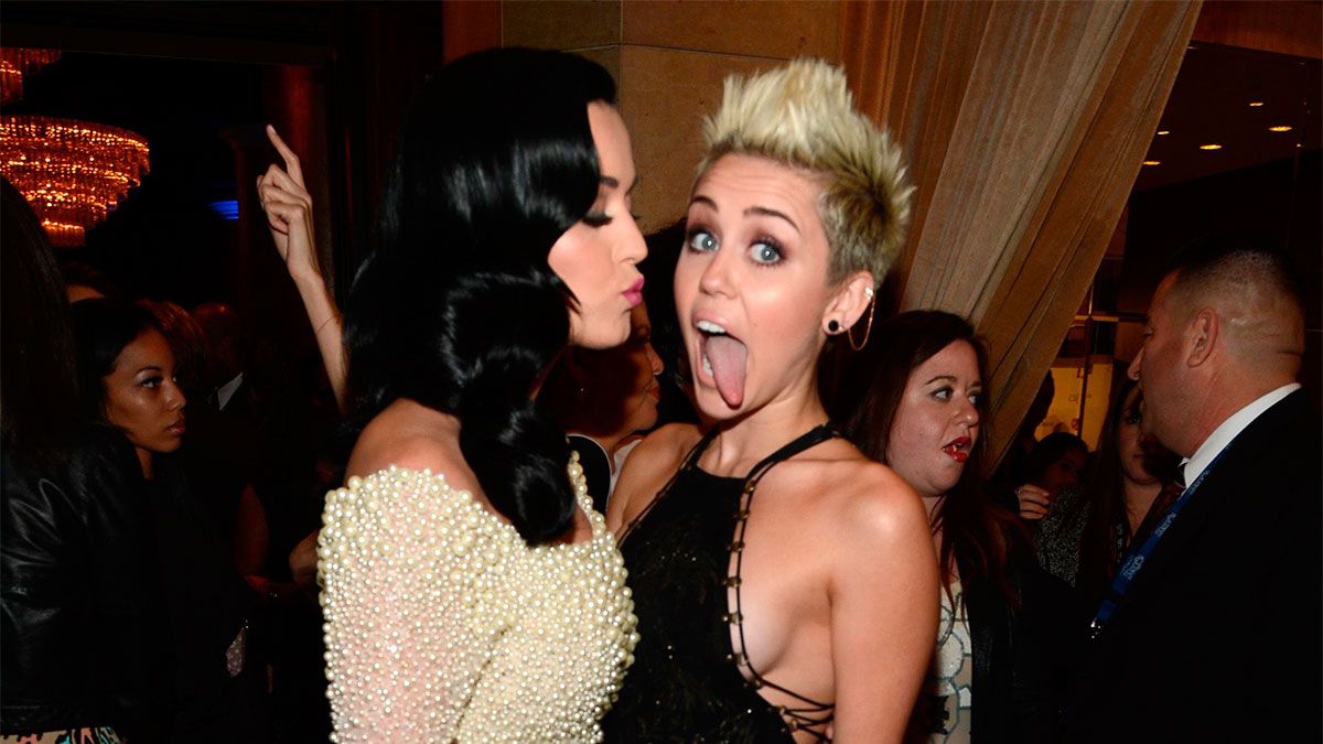 Miley Cyrus y Katy Perry 