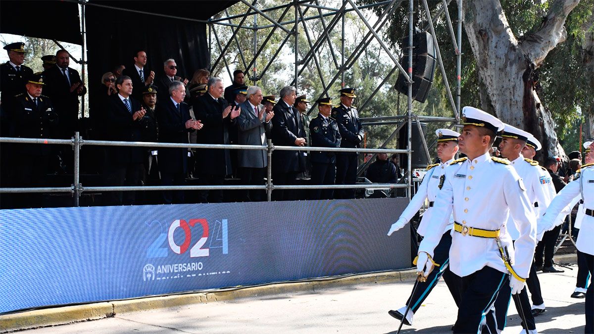 Acto policía 72 aniversario 