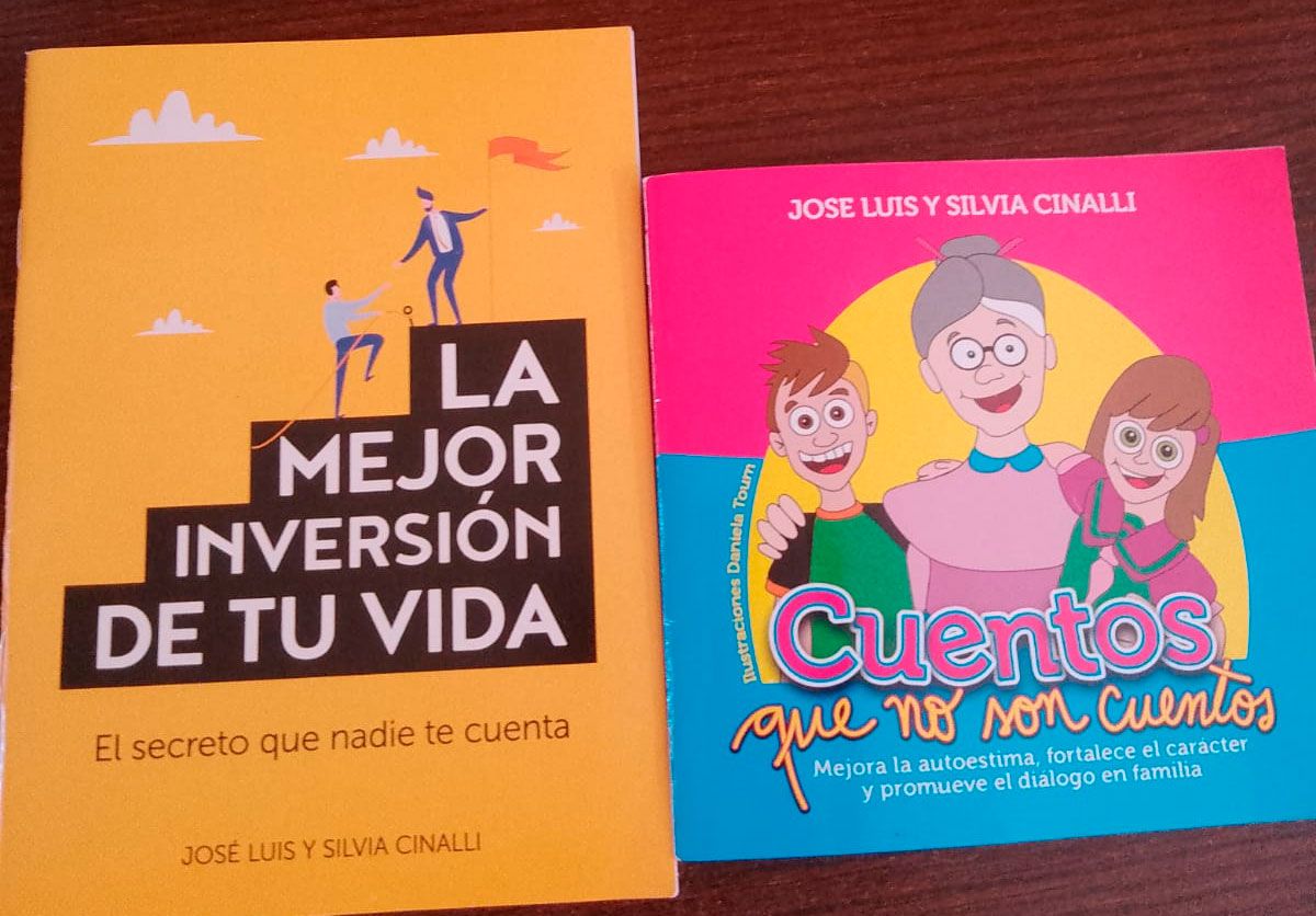 Libros que eran entregados a las familias 