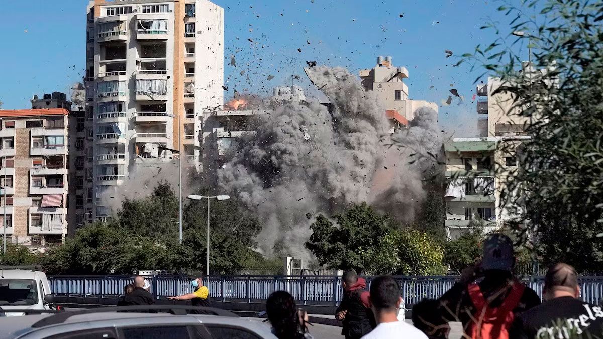 Misil contra edificio en Beirut 