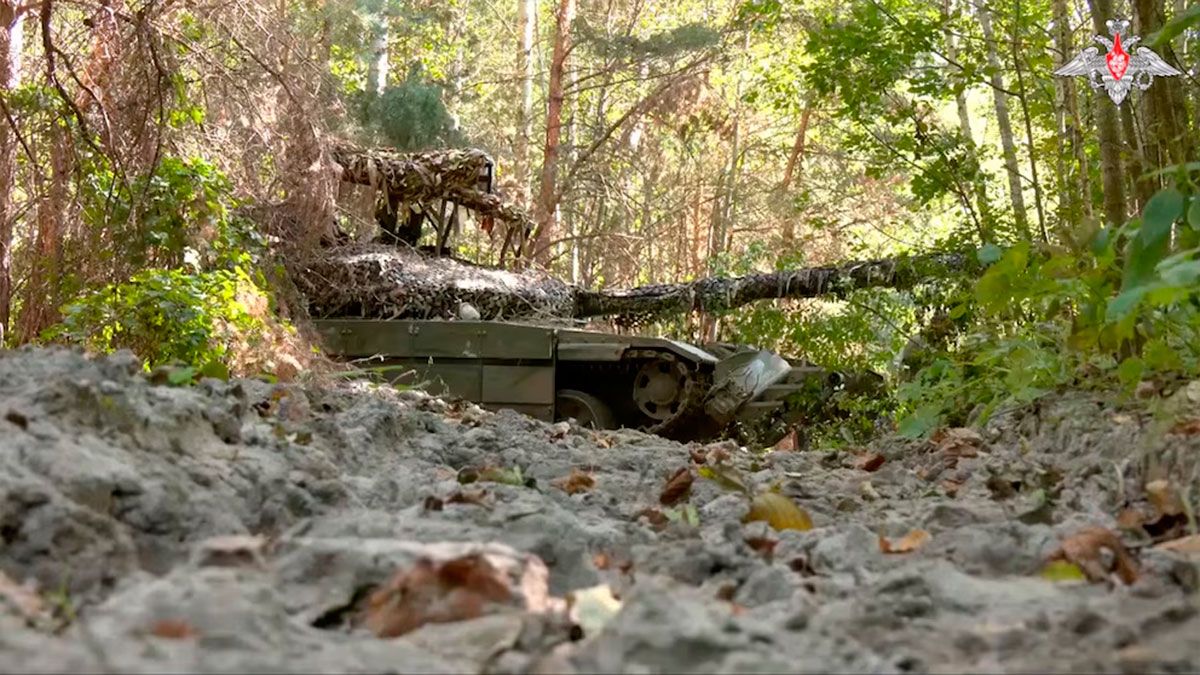 Tanque ruso en la región de Kursk 