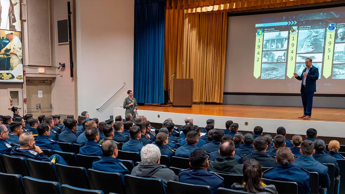 Capacitación a cadetes argentinos 