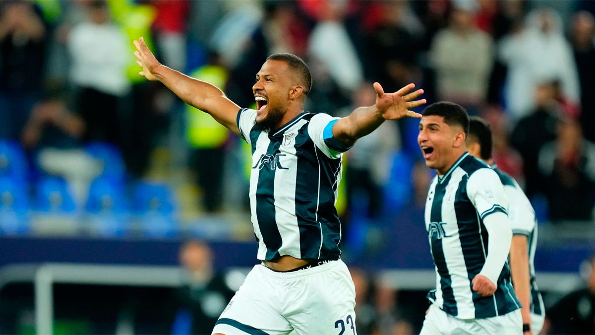 Pachuca Festej En Penales Ante Al Ahly Y Jugar La Final De La Copa