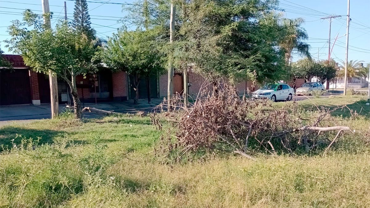 Posadas esquina Dardo del Valle Gómez 